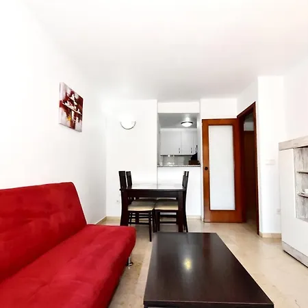 One Bedroom Appartement At Benidorm 700 M Away From The Beach With Sea View Shared Pool And Terrace Apartman